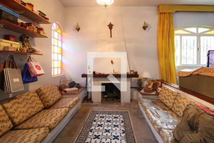 Casa à Venda - Vila Sônia, 3 Quartos, 190 m2