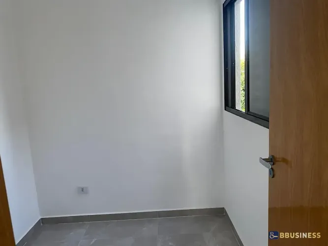 Casa à venda,84m², 2 dormitórios, 1 banheiro, 1 lavabo, 1 vaga,sacada, lavanderia Chácara