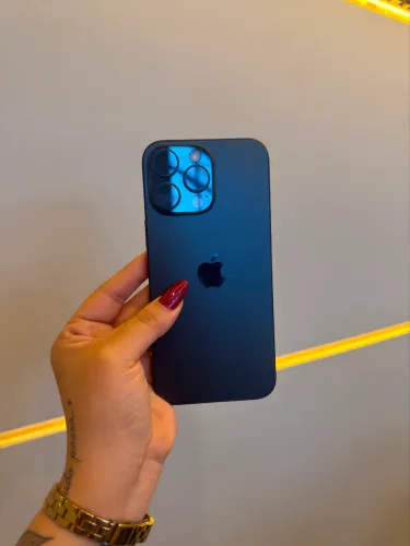 iPhone 16 Pro Max 256GB Seminovo