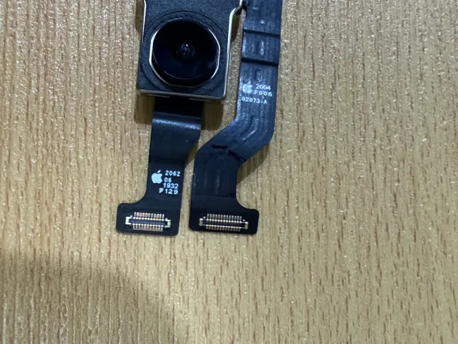 Câmera original retirada para iPhone 11