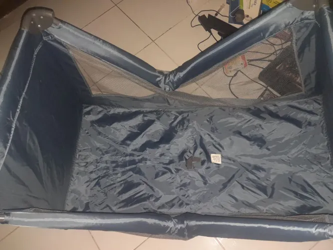 Berço dobrável NUNCA USADA!! PRA LEVAR LOGO