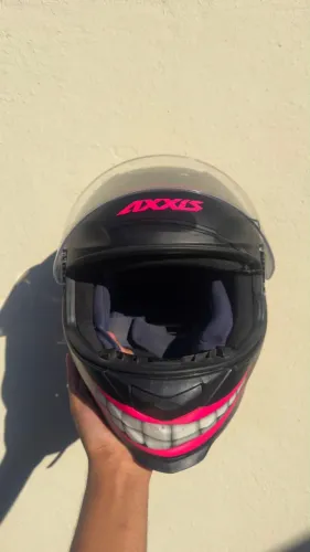 CAPACETE AXXIS EAGLE MARIANNY - EDIÇÃO LIMITADA