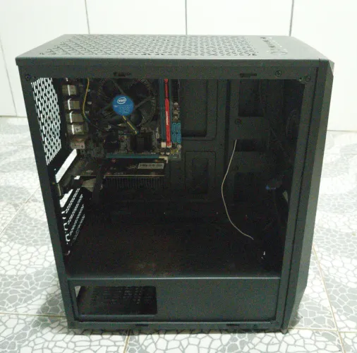 PC Desktop Core Intel + Placa de Vídeo GT 710 + 8GB RAM HyperX