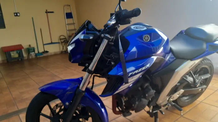 Moto fazer 250
