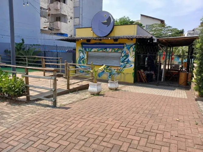 Terreno à venda em Campinas, Taquaral, com 700 m²