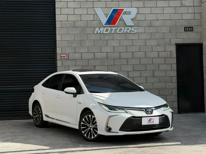 Toyota Corolla Altis Prem. Hybrid 1.8 Flex AUT 2024