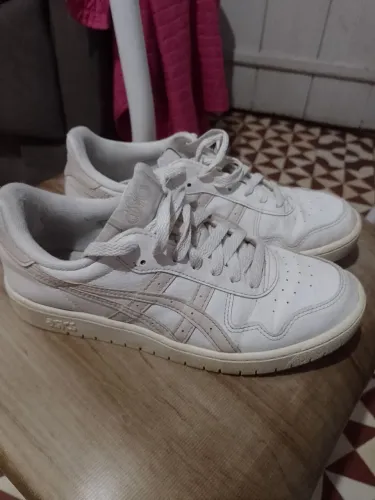 Tênis Asics 