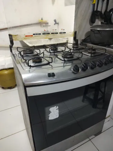 Fogão seis bocas Brastemp