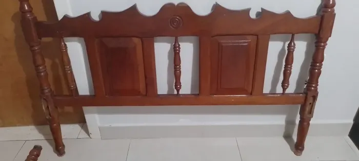 Cama casal madeira maciça 