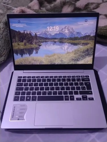 Notebook Samsung Galaxy Book Go Snapdragon Octa-Core 4gb Ram 128 gb SSD 14 Full HD