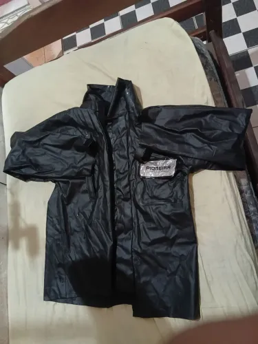 Capa de chuva pioneira
