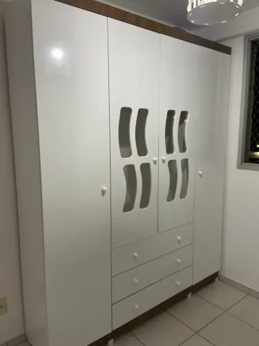 Guarda-roupa infantil 