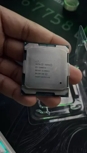 Intel Xeon E5-2680 v4