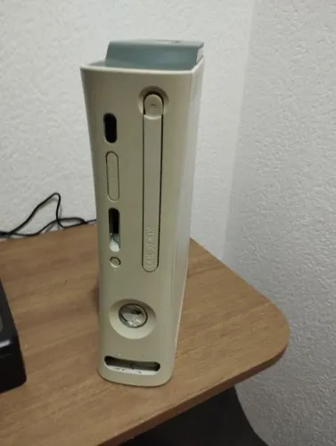Xbox 360 arcade só console frente com avarias 