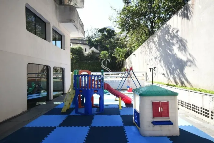 Condominio Farme do Morumbi - Apartamentode 256m² com 4 dormitórios sendo 3 suítes e 4 vag