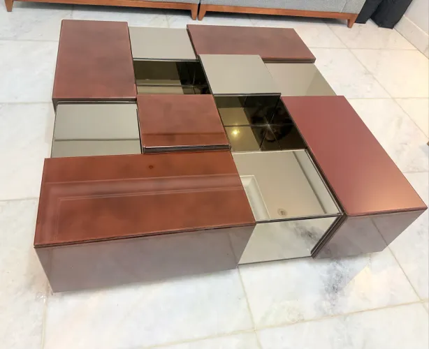 Mesa de centro quadrada