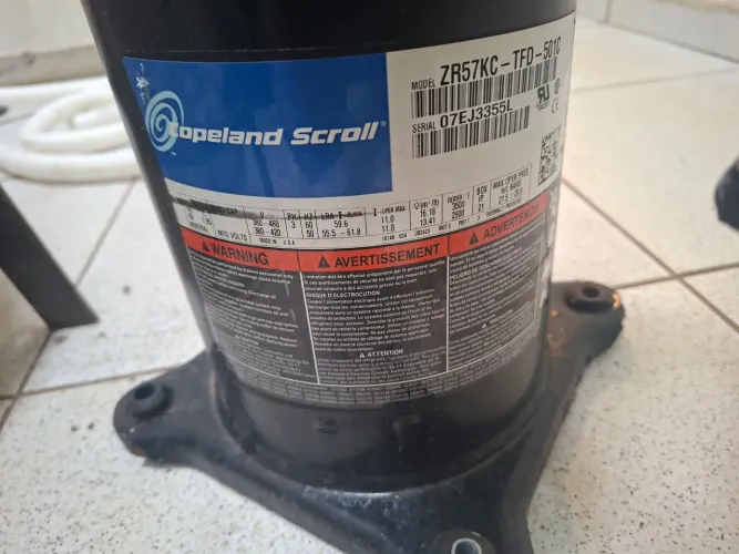 Vendo compressor de 60 mil bths gas r22