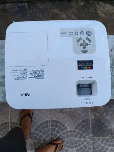 Projetor nec NP14LP c/ Problema