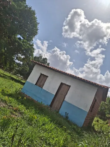 Vende-se casa