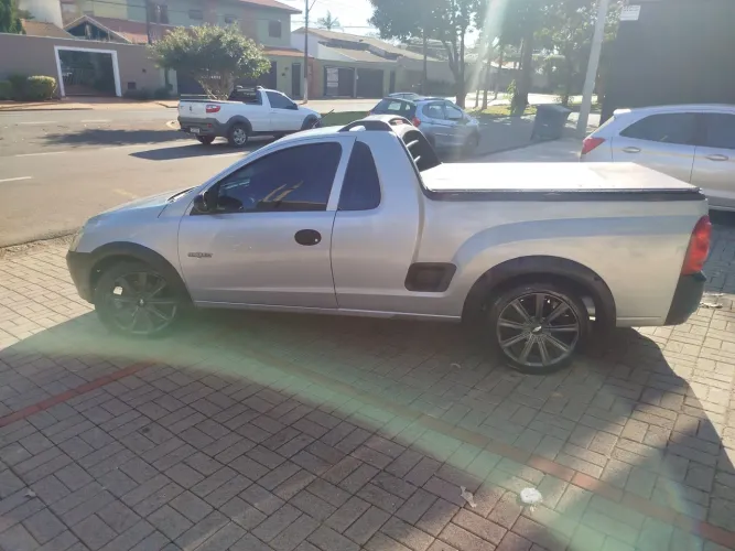 Chevrolet Montana 1.4 8V Conquest Econoflex 2P 2008