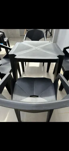 Vendo kit de mesa com 4 cadeiras