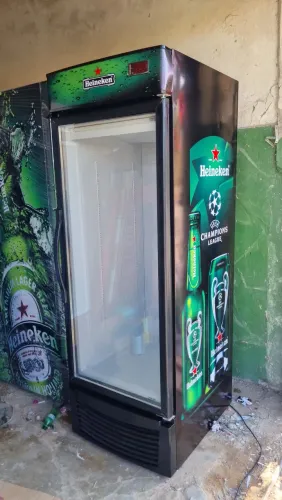CERVEJEIRA 570 LITROS VERTICAL 110V OU 220V P 10 CAIXAS CERVEJA NA PROMOCAO 400 $ DESCONT