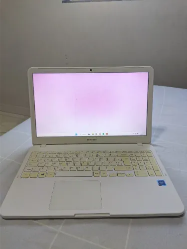 Notebook Samsung Branco 8GB/SSD 512GB