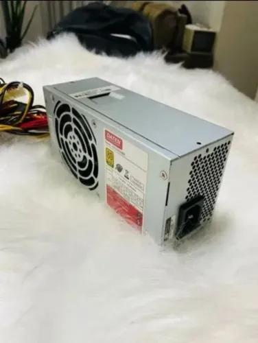 Fonte de PC (modelo DTS300 TFX)