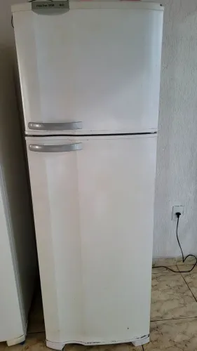 Geladeira Electrolux DF38