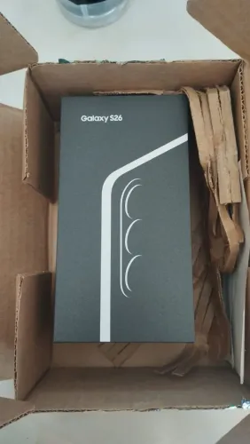 GALAXY S26 NA CAIXA ABERTO SO PARA CONFERIR