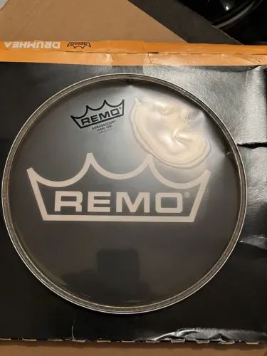 Remo Ambassador Snare Side Hazy 10 (Nova)+ Clamp Zildjian com Extensor