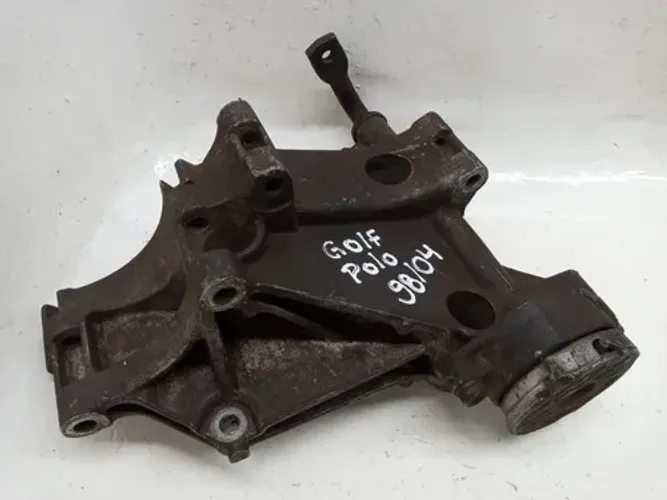 Suporte Alternador Vw Golf Polo 1998 A 2004