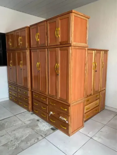 VENDO GUARDA ROUPA 4 6 PORTAS