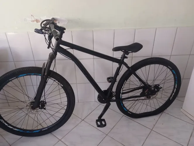 BICICLETA ARO 29 APENAS COM PINEL FURADO E UM PEQUENO PROBLEMA NA MARCHA