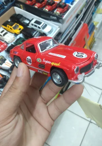 Carro Ferro Miniatura - Mercedes (Abrir As portas)