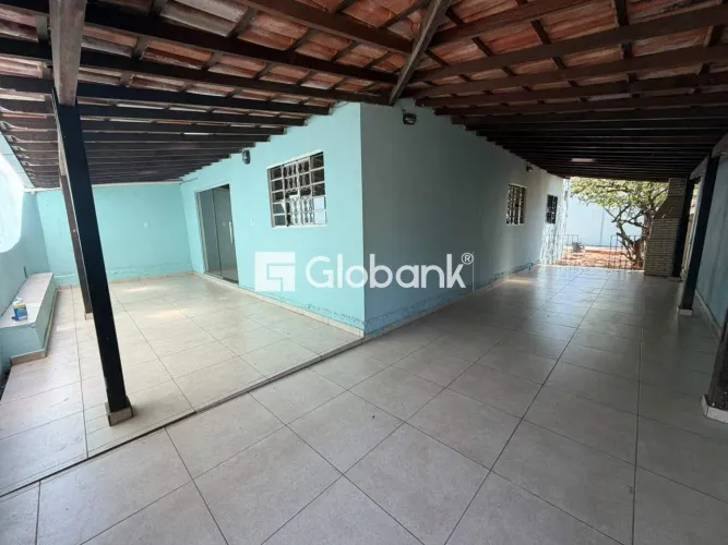 Casa 3 quartos para aluguel José Carlos Vale de Lima 100m² Montes Claros MG