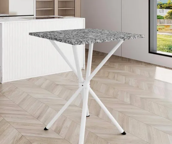 Mesa de Jantar Quadrada com Tampo de Granito