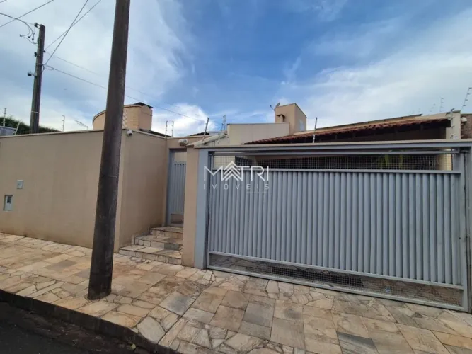 Casa com 4 Quartos à venda no Centro em Araraquara