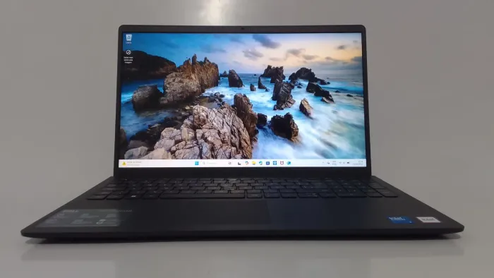 Notebook Dell Inspiron 15 3530 Intel Core 3 100U 8GB SSD 512GB Windows 11