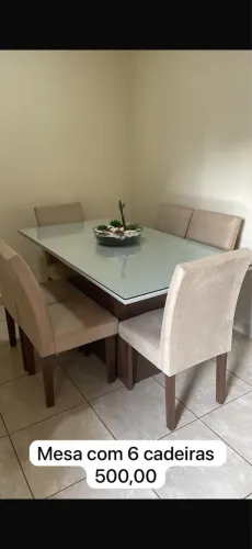 Mesa de jantar com 6 cadeiras - tampa de vidro