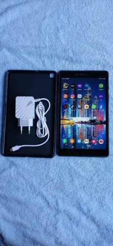 Tablet Samsung Tab A de 8 polegadas 32Gbs pega chip faz ligacao