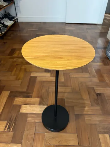 Mesa lateral madeira