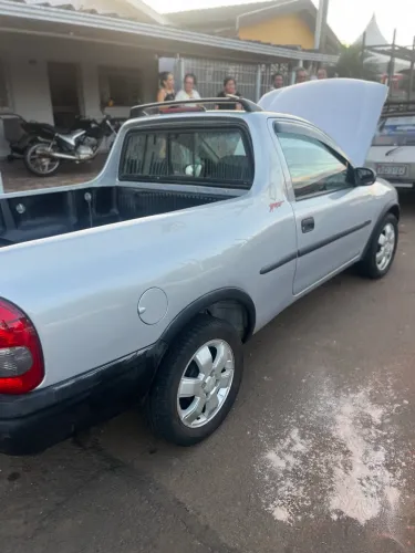Chevrolet Corsa Pick-up Std/ Rodeio 1.6 MPFI 2001