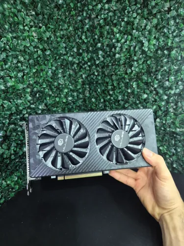 ? Placa de Vídeo RX 590 8GB GDDR5 - Performance Gamer em Full HD