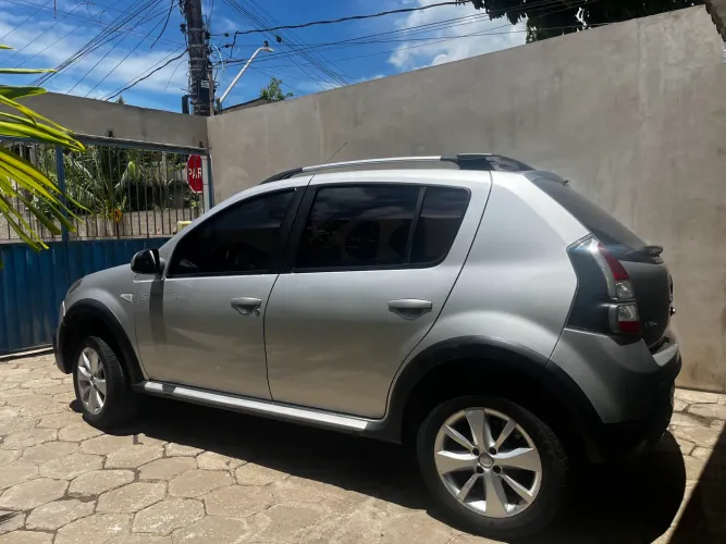 Renault Sandero Stepway Hi-power 1.6 8V 5P 2013