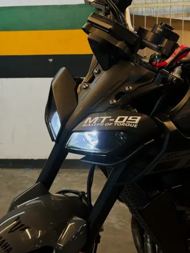 YAMAHA MT-09 