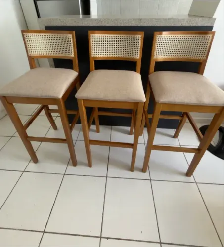 3 Banquetas Tok&Stok Madeira + Palhinha Natural | Excelente Estado