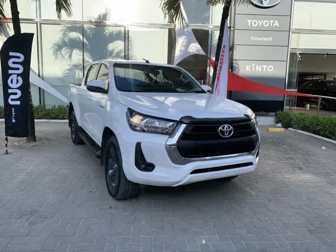 Toyota Hilux CD SR 4X4 2.8 TDI Diesel Aut. 2024