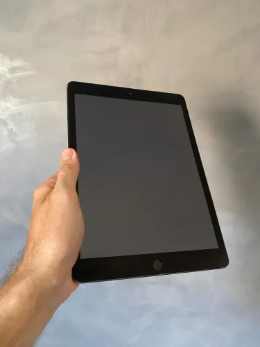 iPad 8 