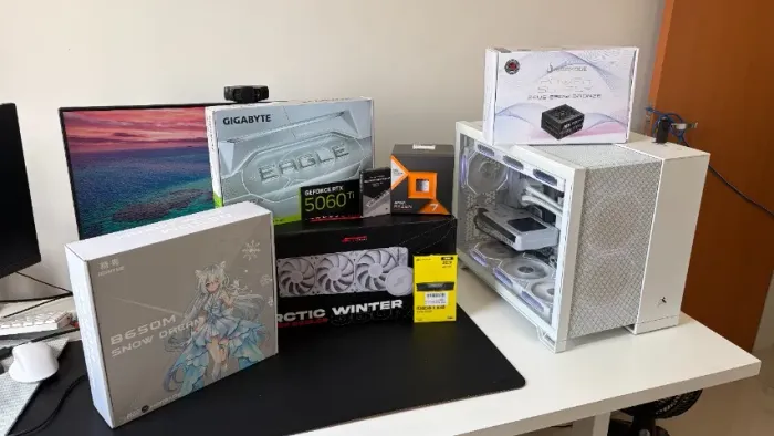 PC Gamer - RTX 5060 Ti 8GB, Ryzen 7 7800X3D, 32GB DDR5, 1TB SSD, B650M